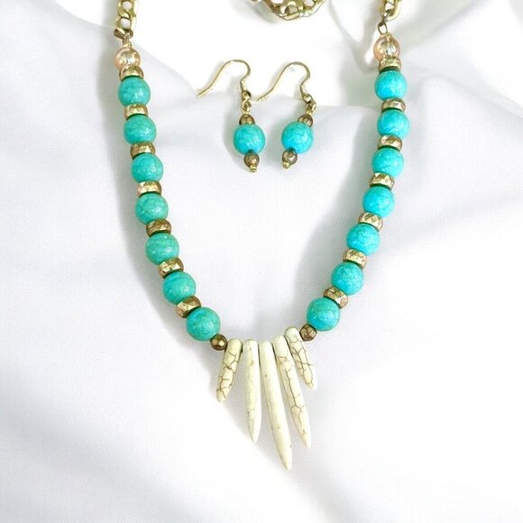 REIMAGINED Green Chalcedony Magnesite Bead Necklace Earring Set - Picture 8 of 9